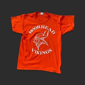 Vintage Men’s Moorehead Vikings T-shirt size medium